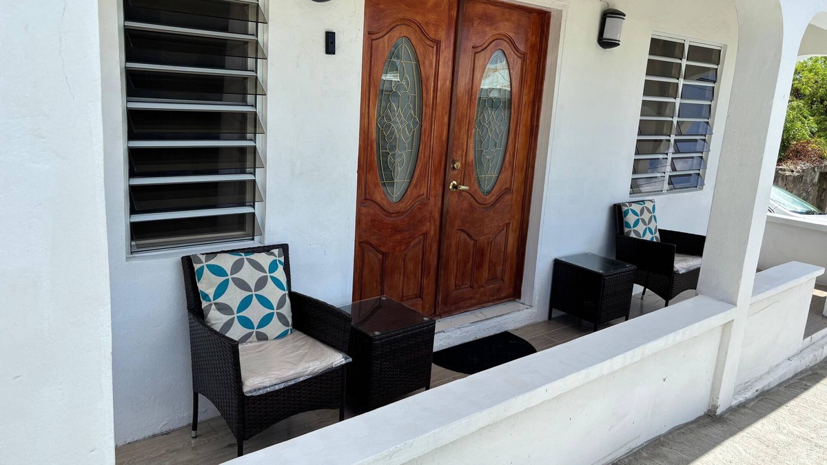Saint Phillip Parish House | Modern Family Home Near Beaches