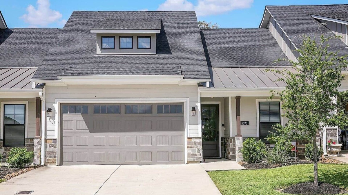 College Station House | Modern Farmhouse Living @ Oakmont - 3Bed/3Bath
