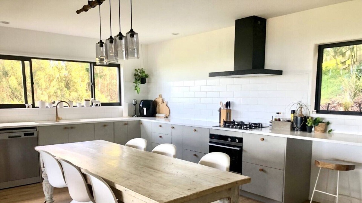 Western Bay of Plenty District Other | Modern Farmhouse rural oasis in the Waihi Beach hills