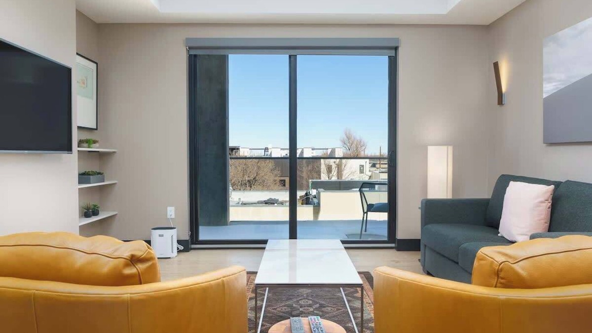 Berkeley Hotel | Modern Flat on Tennyson St w/Balcony & Views