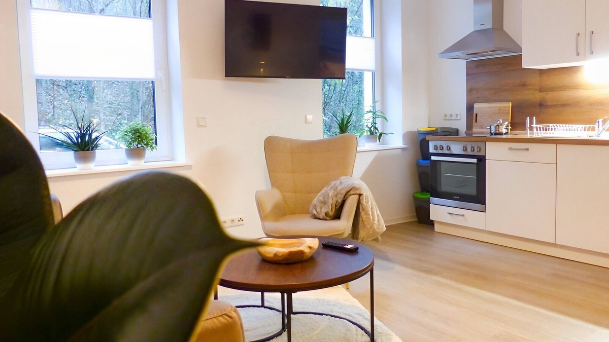 Aschersleben Apartment | ※Modern flat, queen size bed, NETFLIX, kitchen, near AMEOS※