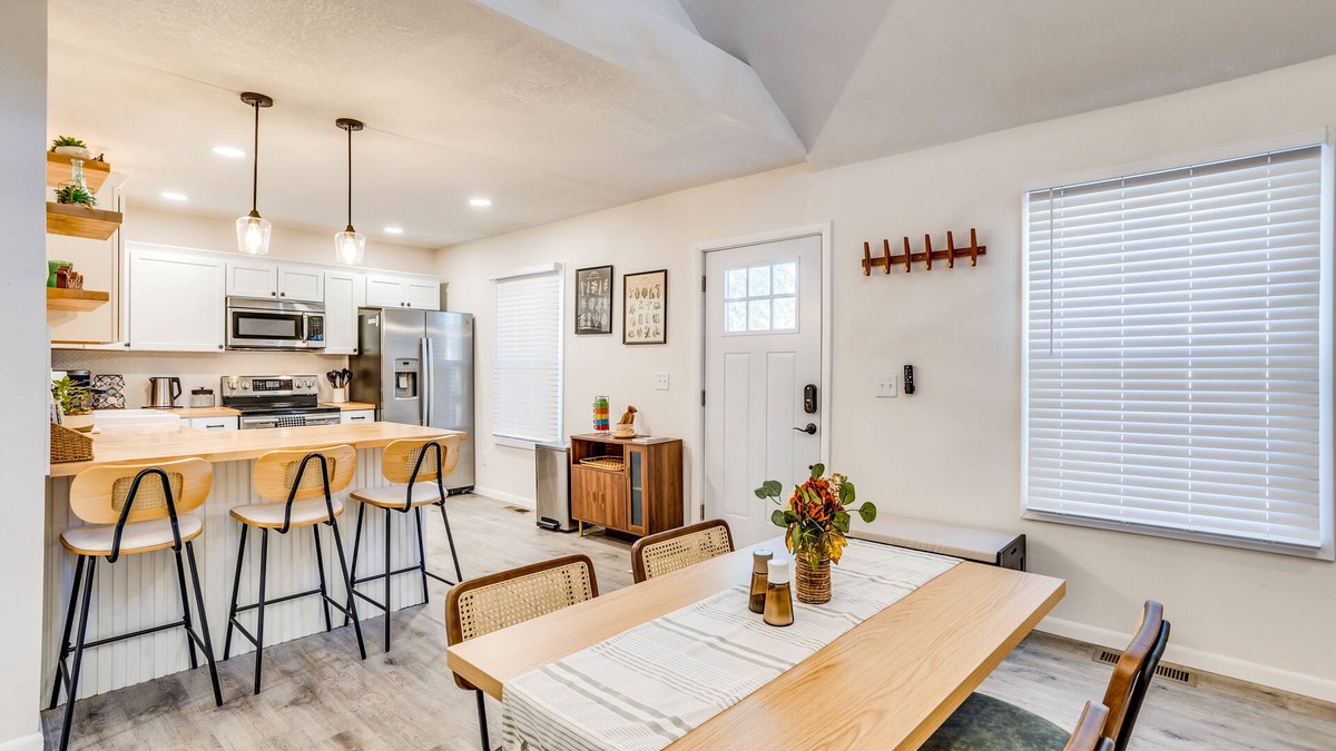 Wichita House | Modern, Fun & Family-Friendly Stay – Close to Everything You Need!