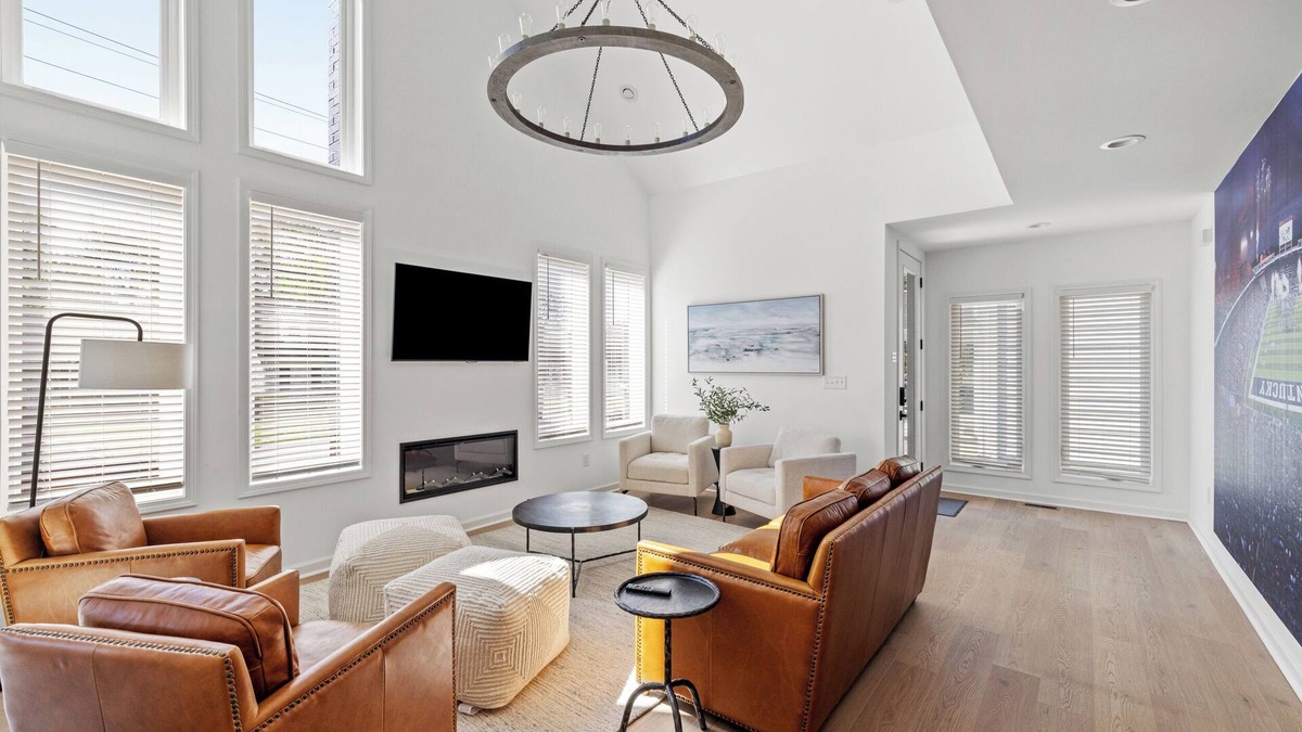 Lexington House | Modern Game Day 6 Bedroom 6 Bath House with Modern Amenities and Large Swim Spa