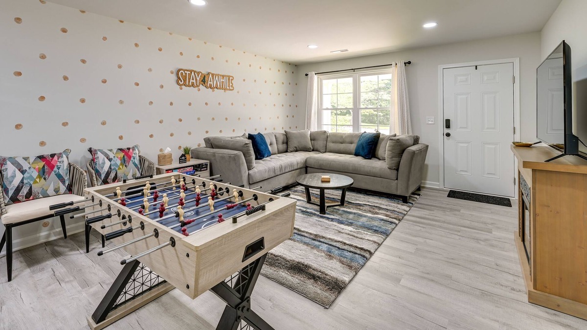 Greensboro Cottage | Modern Greensboro Getaway w/ Fire Pit!