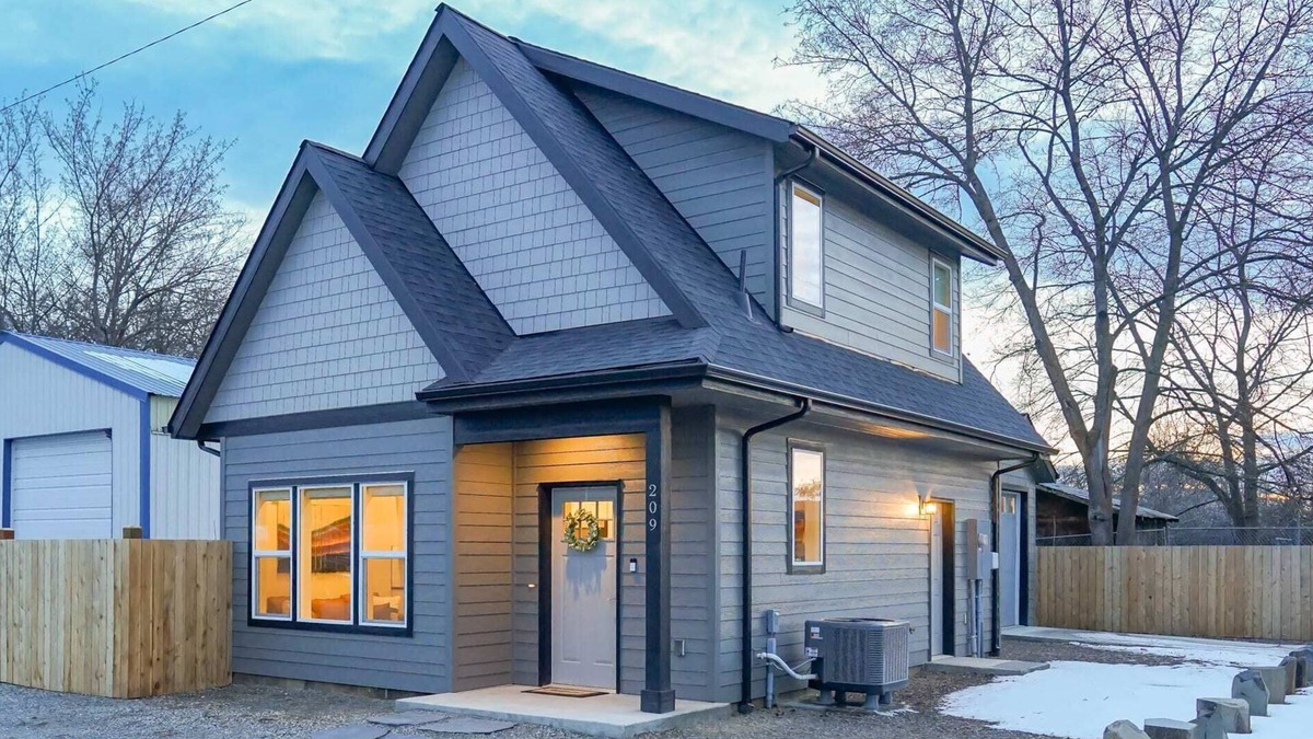 Post Falls House | Modern Hangout Den | Breweries + Games & Style