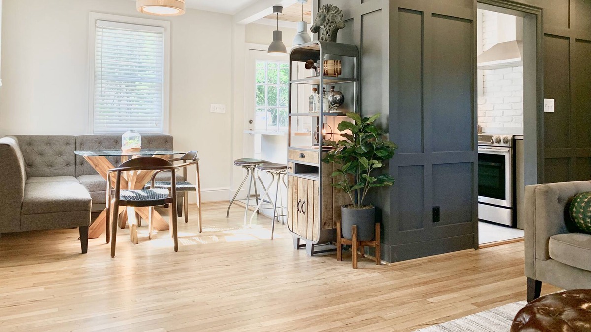 Cayce House | Modern High-Styled Historic (USC, Ft Jackson)