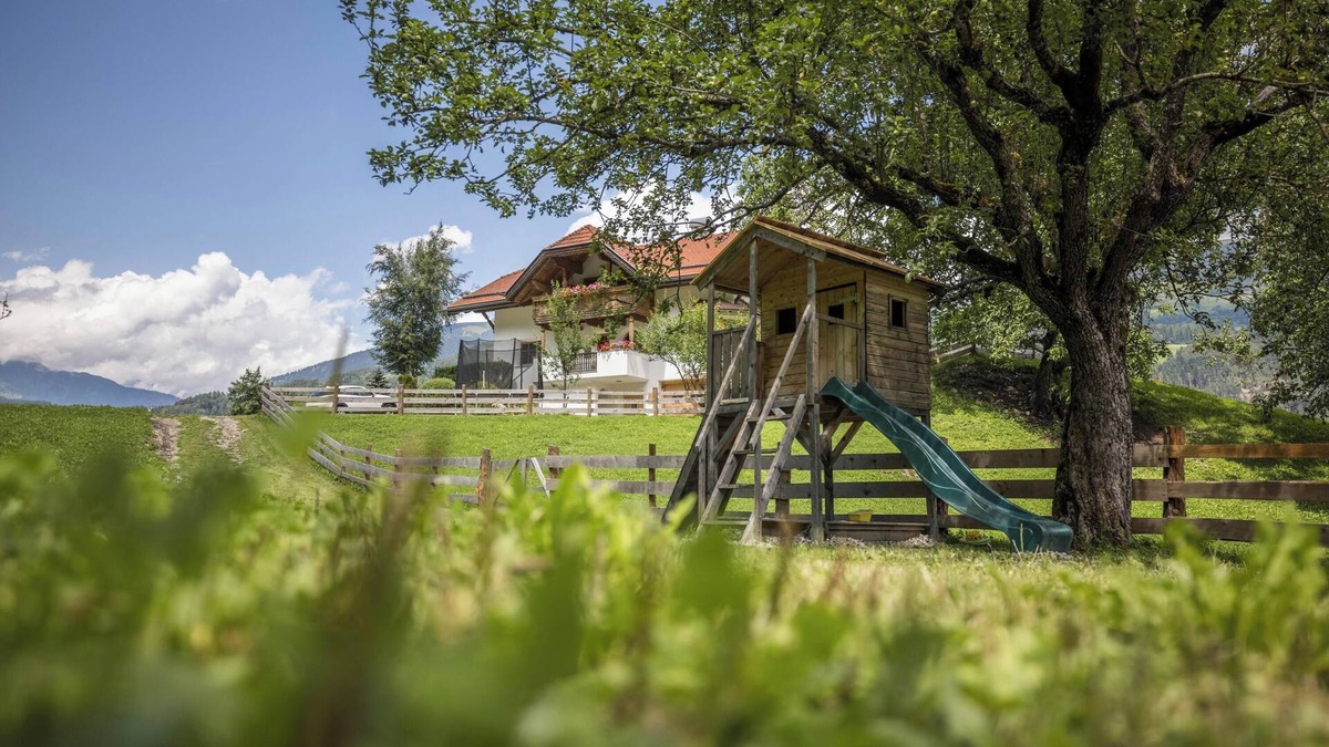 Parrocchia di San Sigismondo Apartment | Modern Holiday Apartment "Oberplunerhof - Kronplatz" with Wi-Fi and Balcony