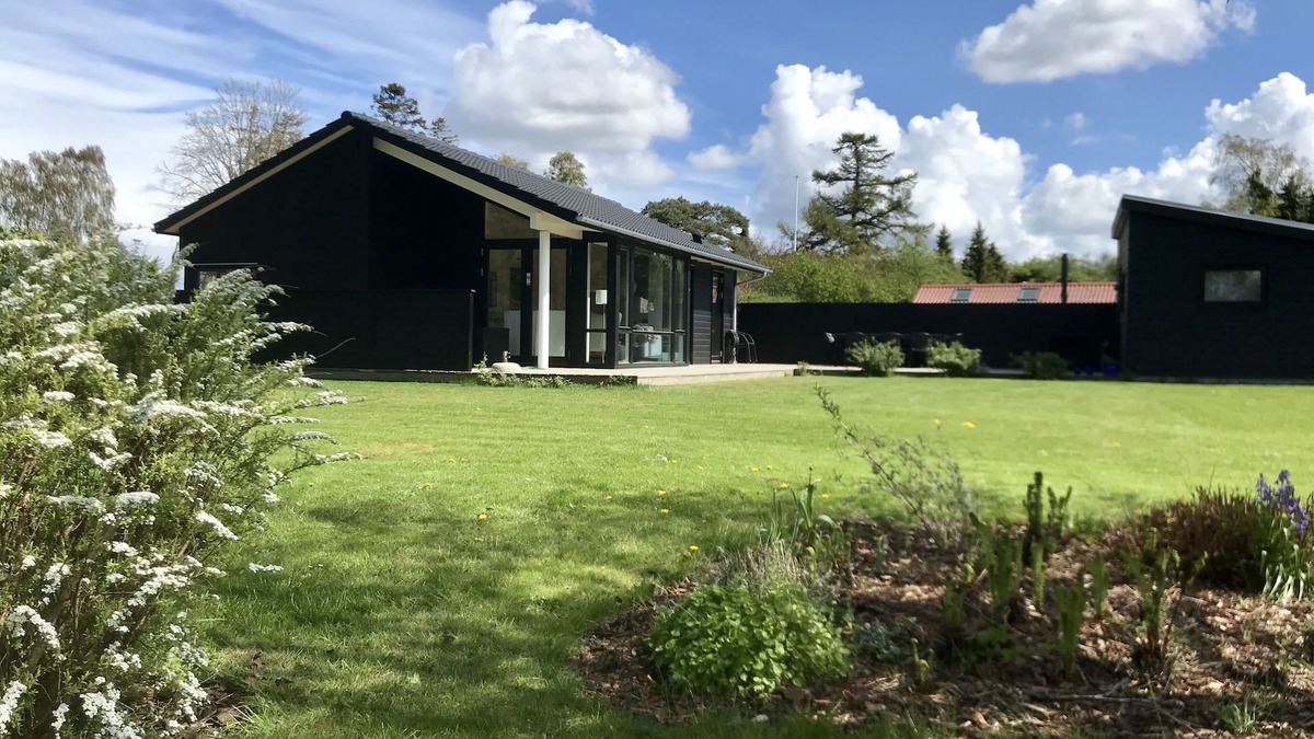 Stege House | Modern holiday home steps away from beautiful beach