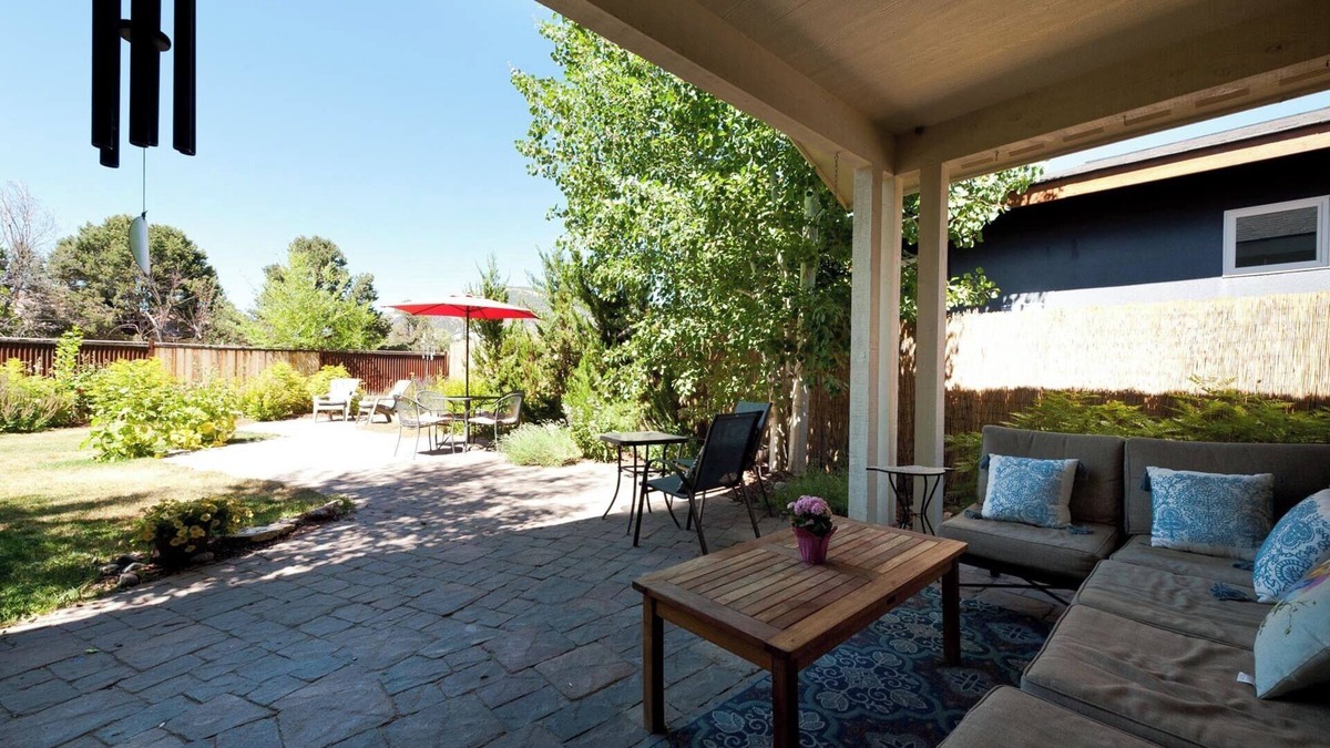 Durango House | Modern Home 2 Miles from Downtown DGO - Pet Friendly - Fenced Yard (30+ Day)