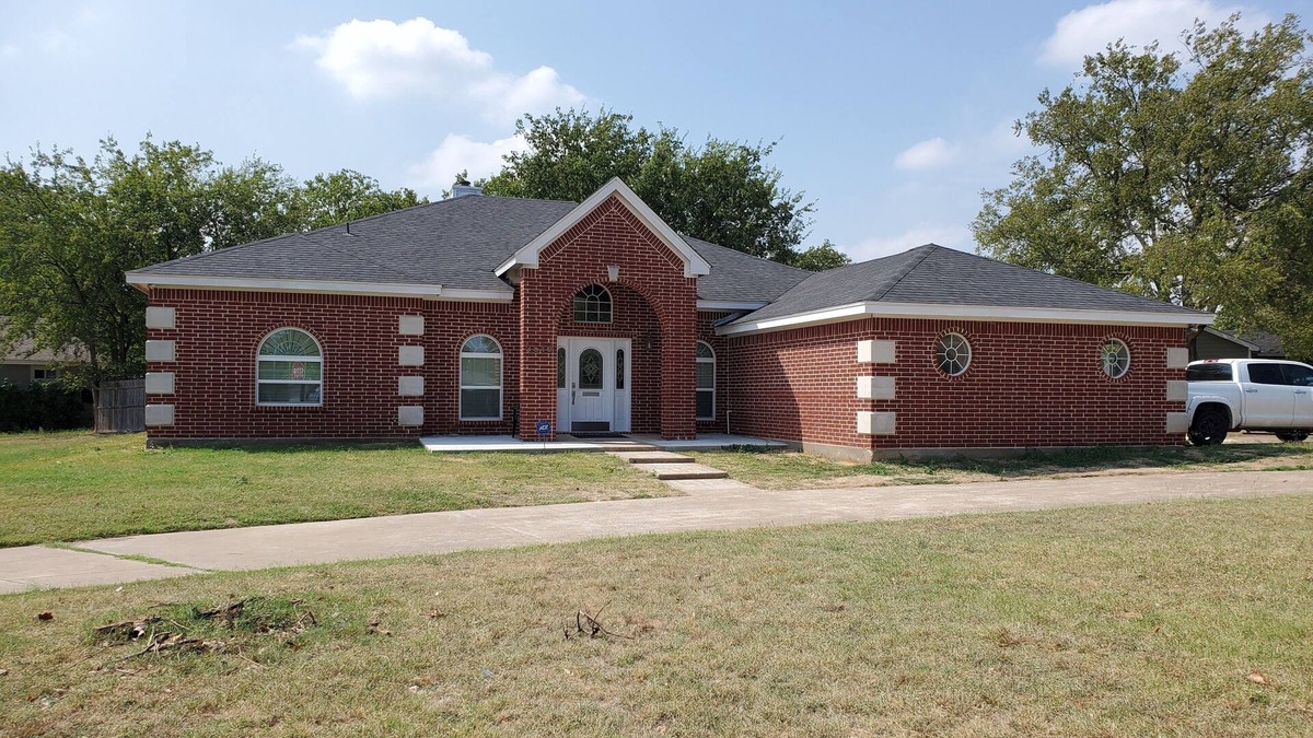 Como House | Modern Home in Excellent Location!
