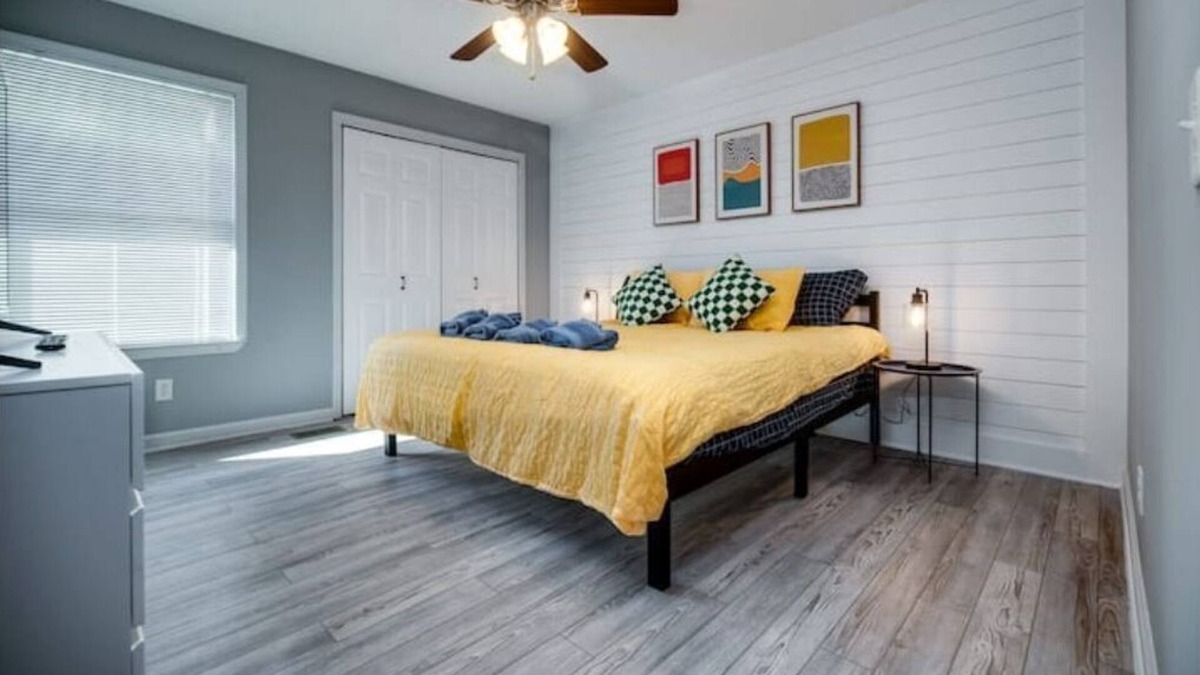 Hinesville Apartment | Modern Home w Vintage Arcade Games & Family Fun