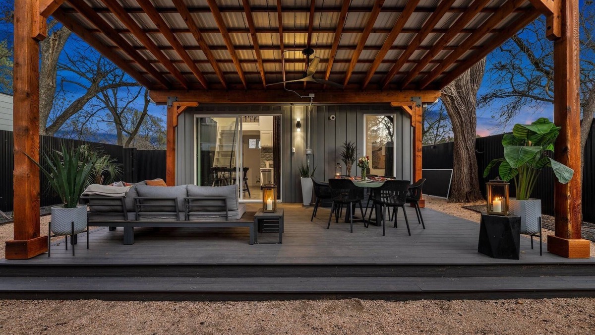 East MLK House | Modern Home with Hot Tub | Near Downtown