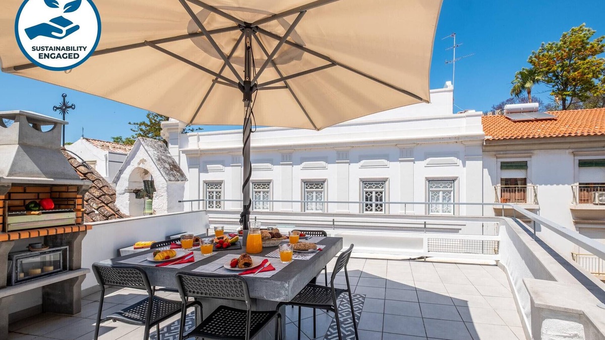 Tavira Ski Chalet | Modern Home with Rooftop in Central Tavira