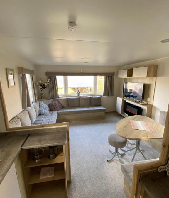 St Leonards-On-Sea Apartment | Modern & Homley 3BR Caravan