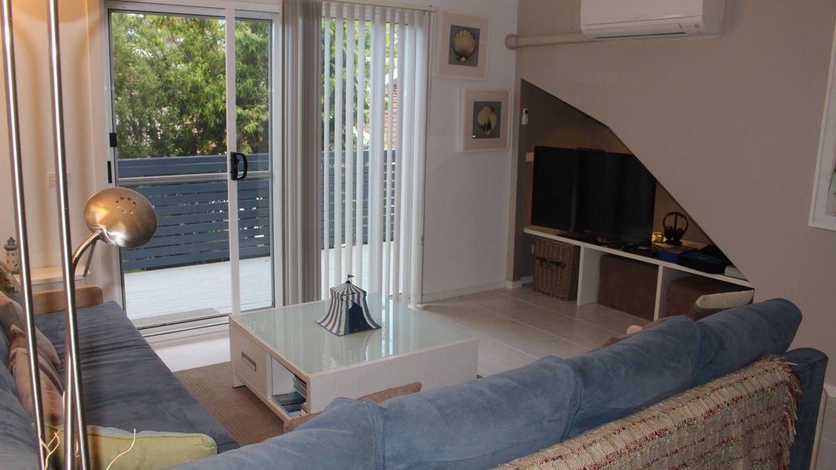 Surf Beach House | Modern house close to Batemans Bay, Mogo Bike trails and kid friendly beaches.