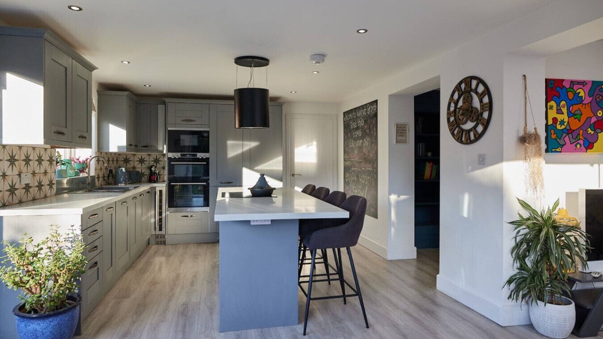 Harrogate House | Modern house sleeps 10, cinema/games room, hot tub