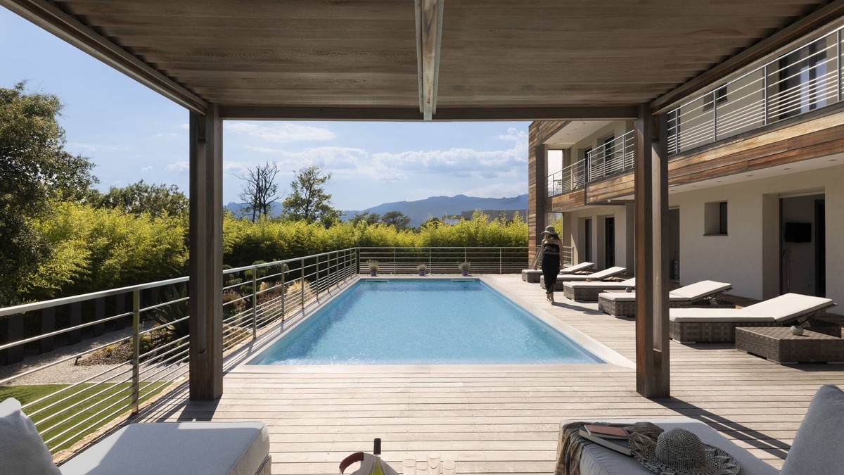 Porto-Vecchio Villa | Modern house, walking distance from beach, heated swimming pool, 10-12 people