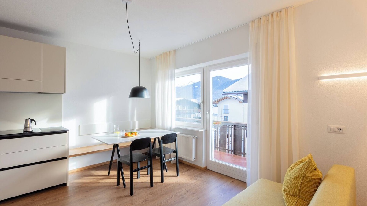 Valdaora di Mezzo Apartment | Modern "Hus Apartment - Nr. 2" with Balcony, Garden & Wi-Fi
