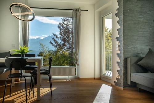 Innsbruck Apartment | Modern Innsbruck Mountain Apartment I Free Parking