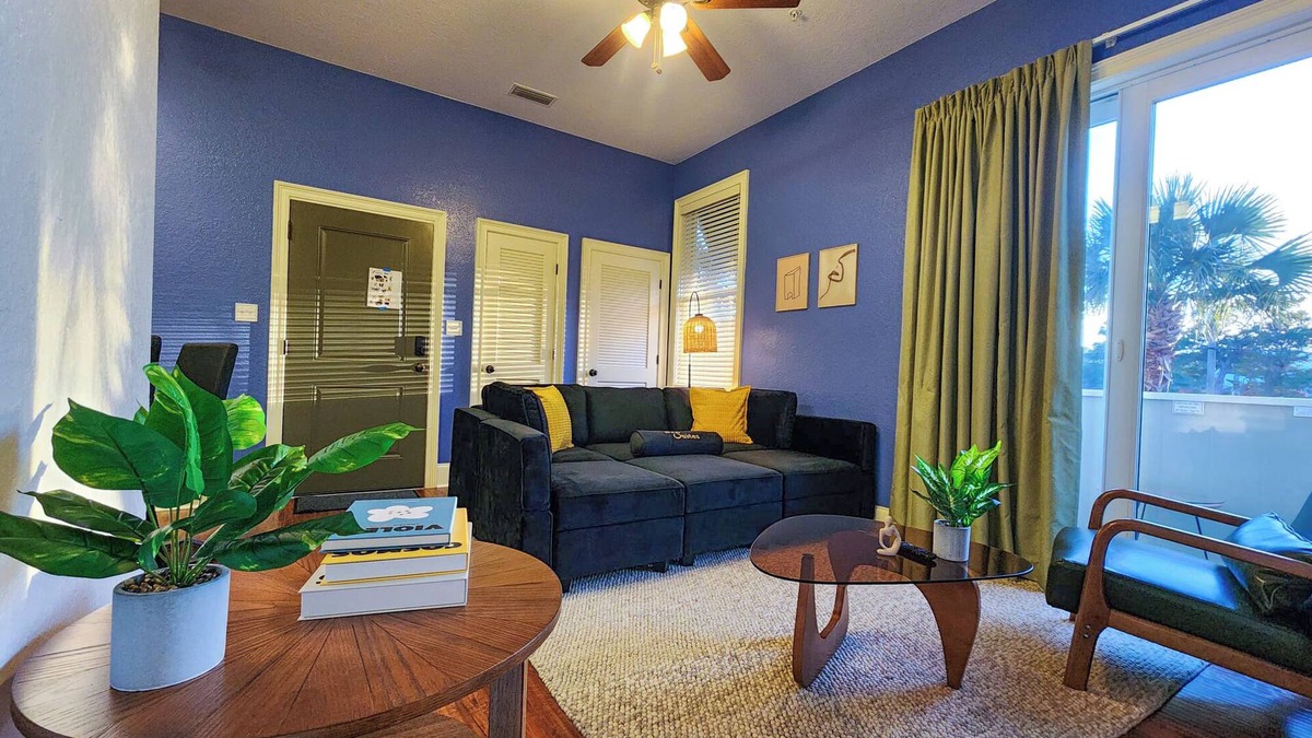Dune Allen Beach Apartment | Modern King bed Haven/Free parking, Pool, Balcony