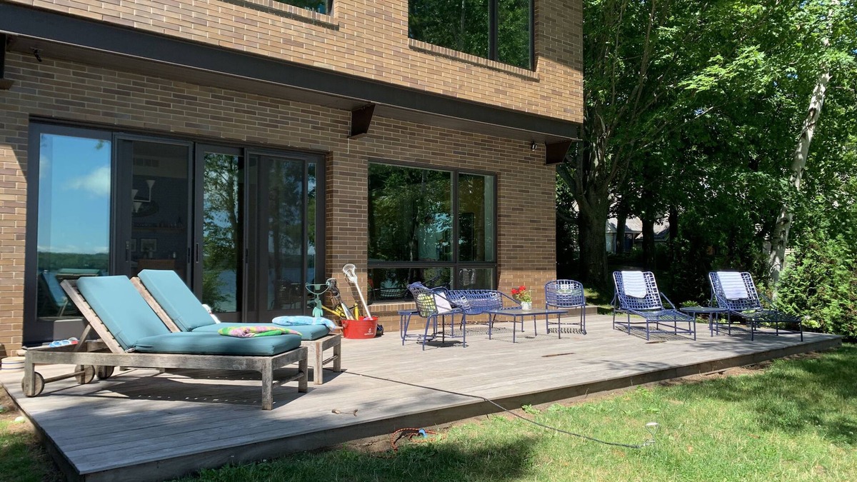 Leland House | Modern Leland Cottage on North Lake Leelanau Lakefront 3 bed 4 bath