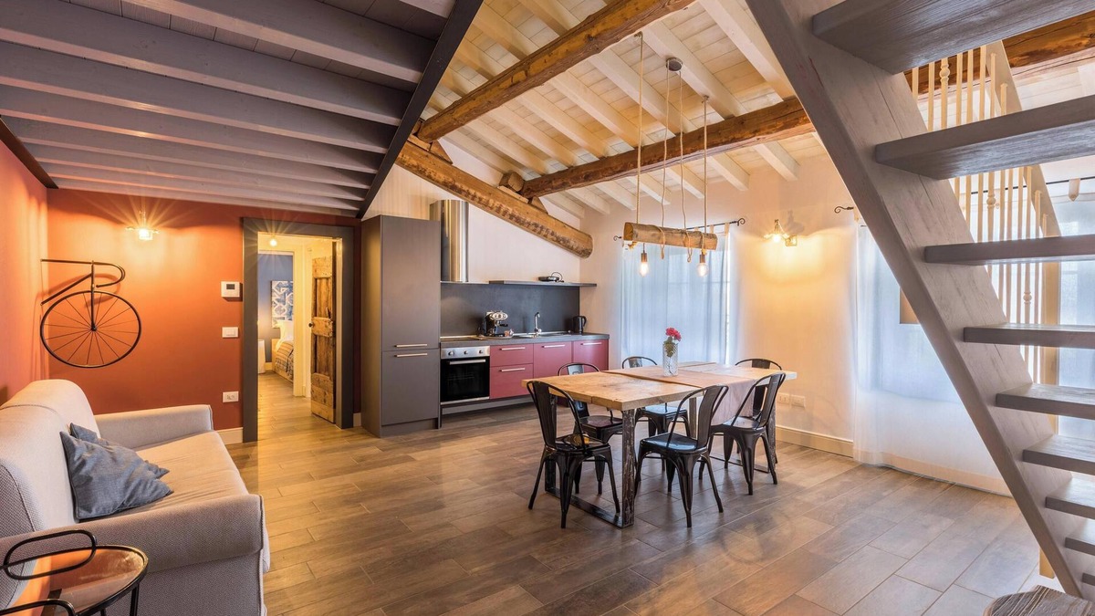 Desenzano del Garda Apartment | Modern Loft Apartment "Begonia" with Wi-Fi, Shared Garden & Pool