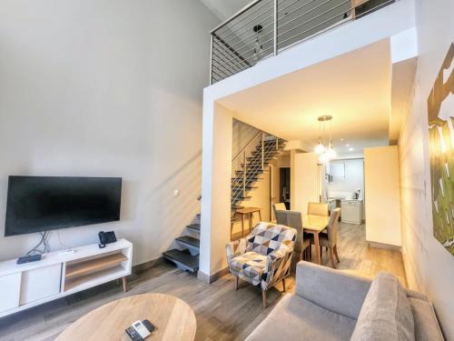 Pretoria Apartment | Modern loft at Regency