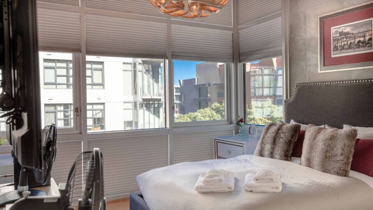 East Village Condo | Modern Loft, Clean, Quiet, WiFi, Cable, Parking