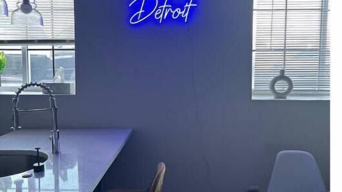 Detroit Apartment | Modern Loft!/Free Parking/Long Stay Friendly!