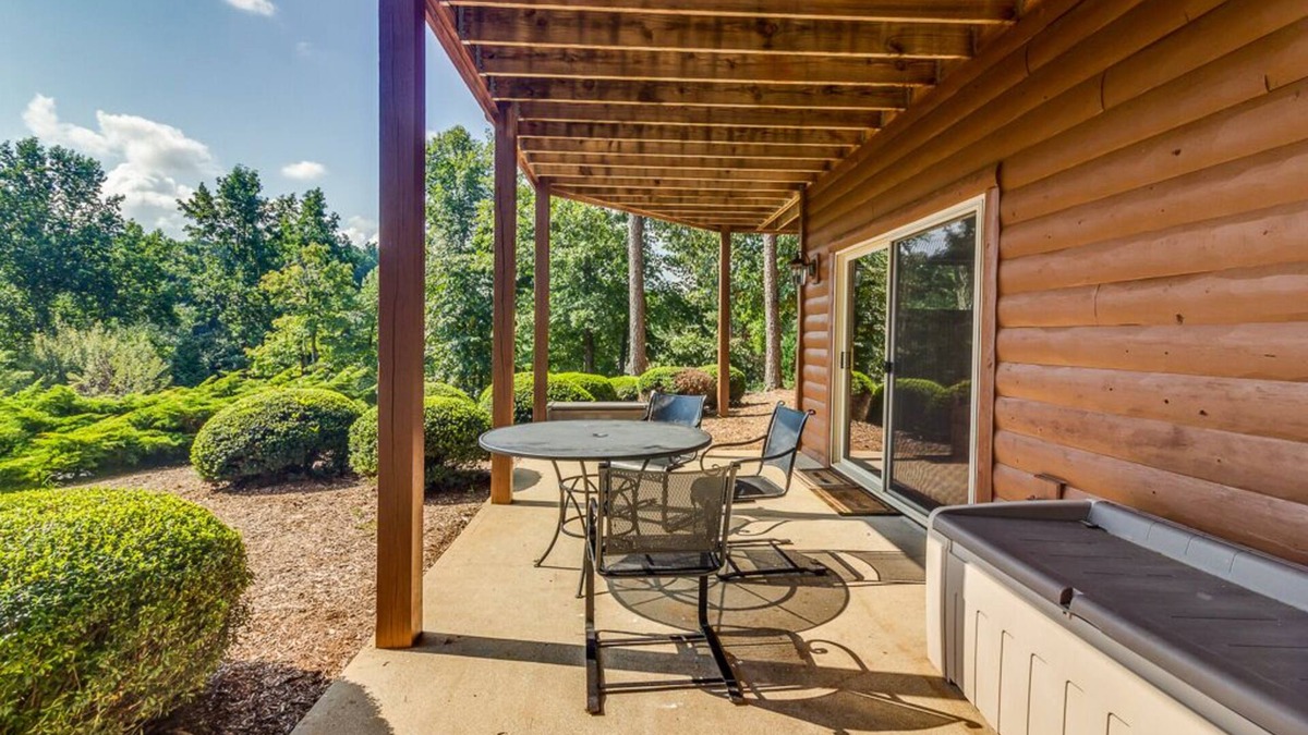 Serenity Bay House | Modern Log Cabin Lake Keowee Home with Boat Slip! Near Clemson!