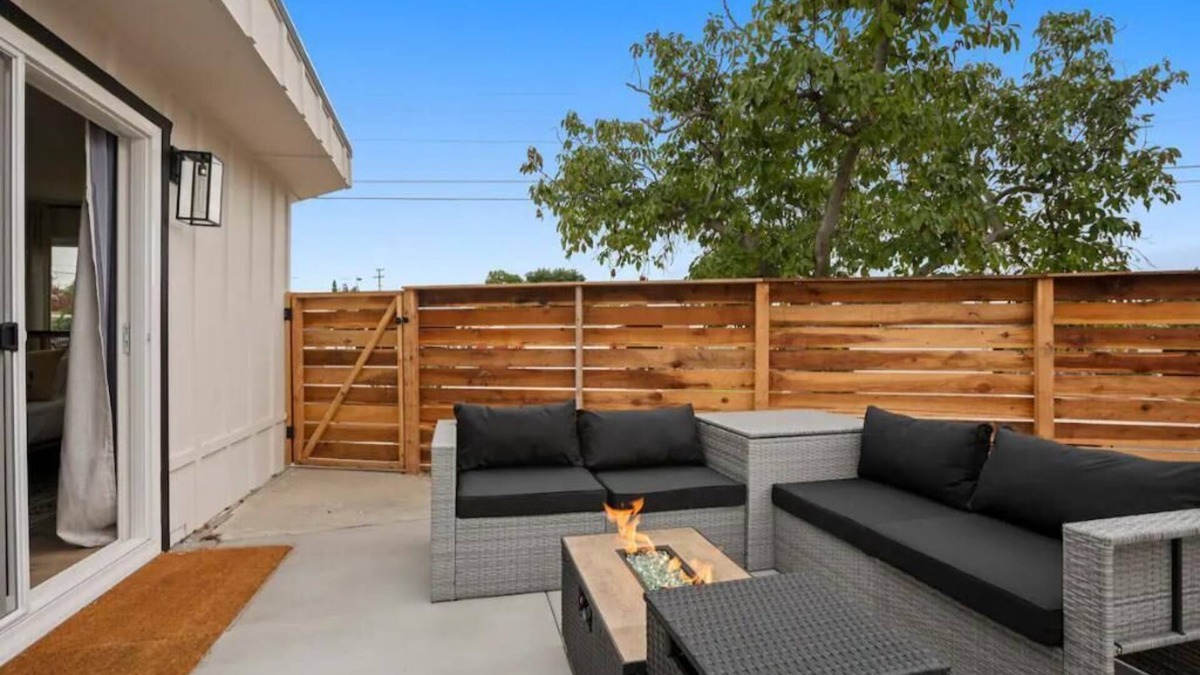 Serra Mesa House | Modern Luxe Mission Valley 3 BR with Game Room