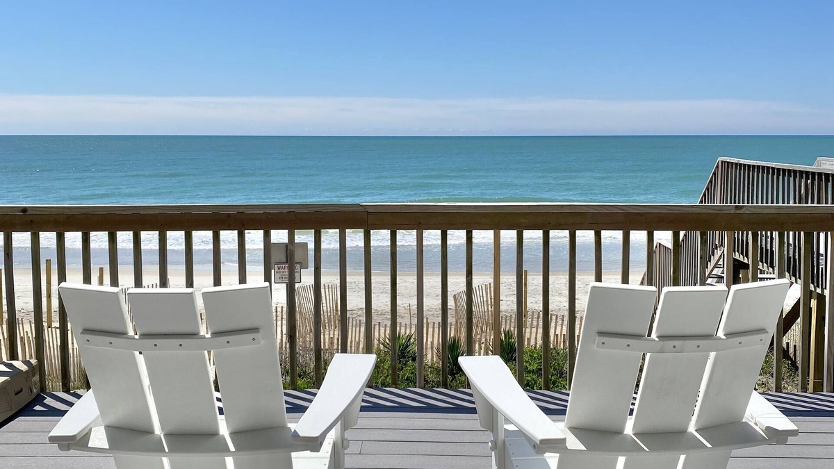 North Topsail Beach House | Modern, Luxury Renovated Oceanfront House in N. Topsail Beach!