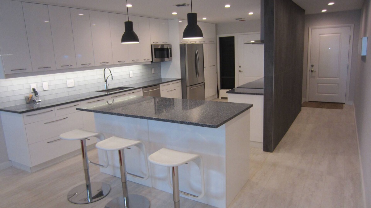 Whitney Beach Condo | Modern Luxurious 2BR/2BA Beach Front Condo. 60/90 day minimum stay.