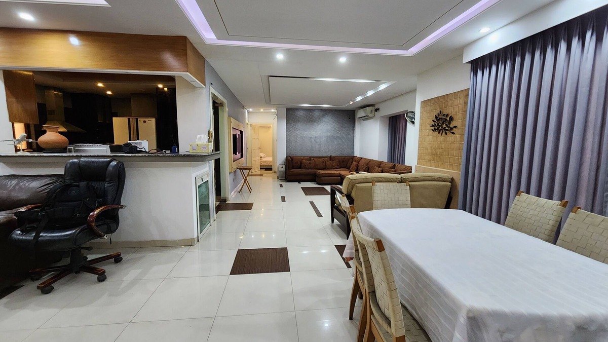 Banani Apartment | Modern Luxury 3-Bed 3-Bath Banani Apt - Parking Laundry Washer Dryer Dishwasher