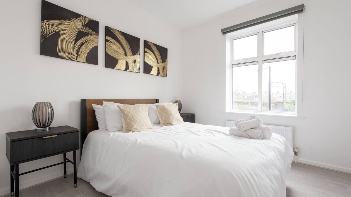 Bow Apartment | Modern Luxury Appt by Bow Road Station
