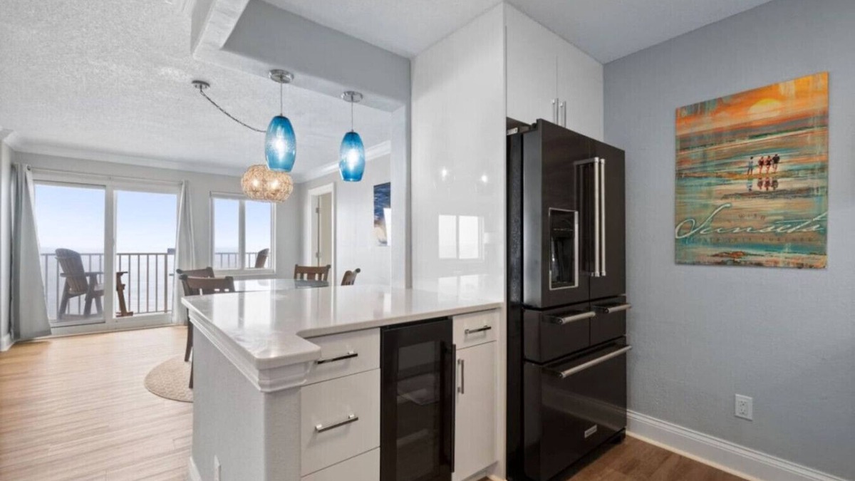 Northeast Virginia Beach Apartment | Modern Luxury Design & Panoramic Ocean Views! 1106