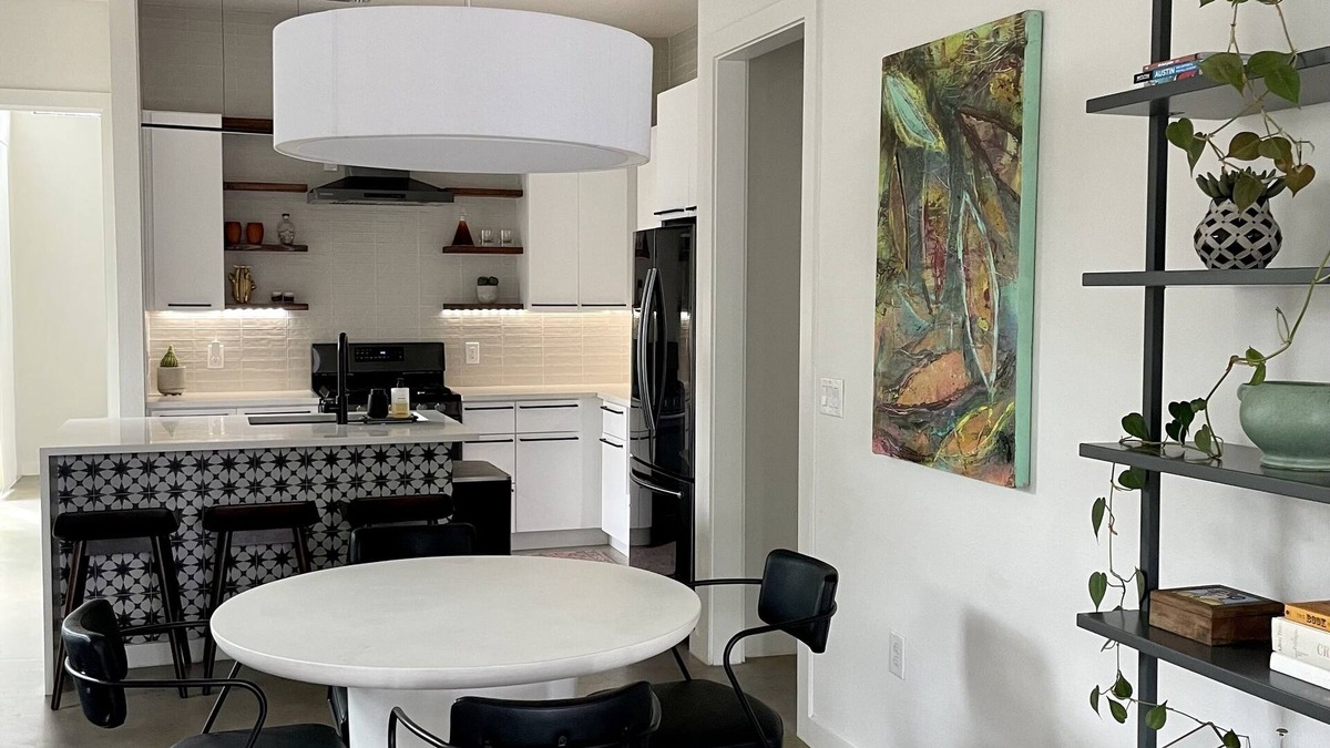 South Manchaca House | Modern Luxury Home in South Austin