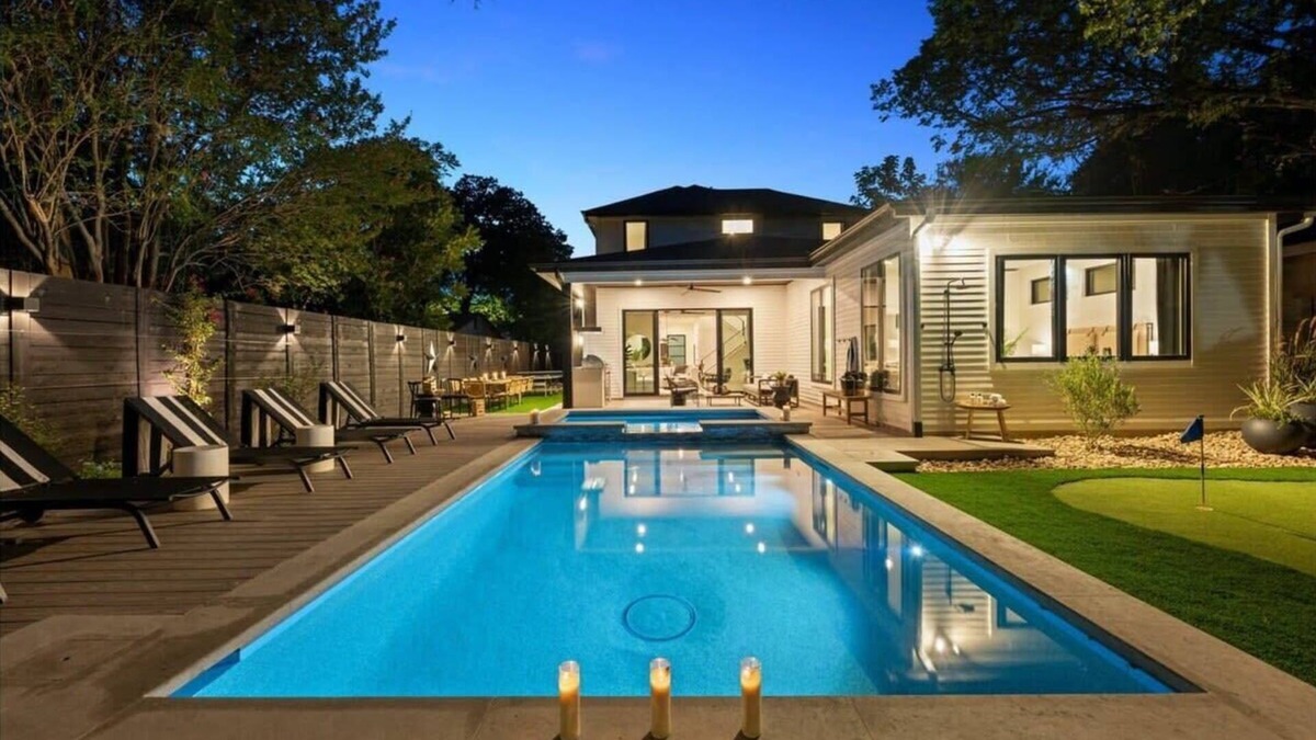 Montopolis House | Modern Luxury Ranch | Heated Pool