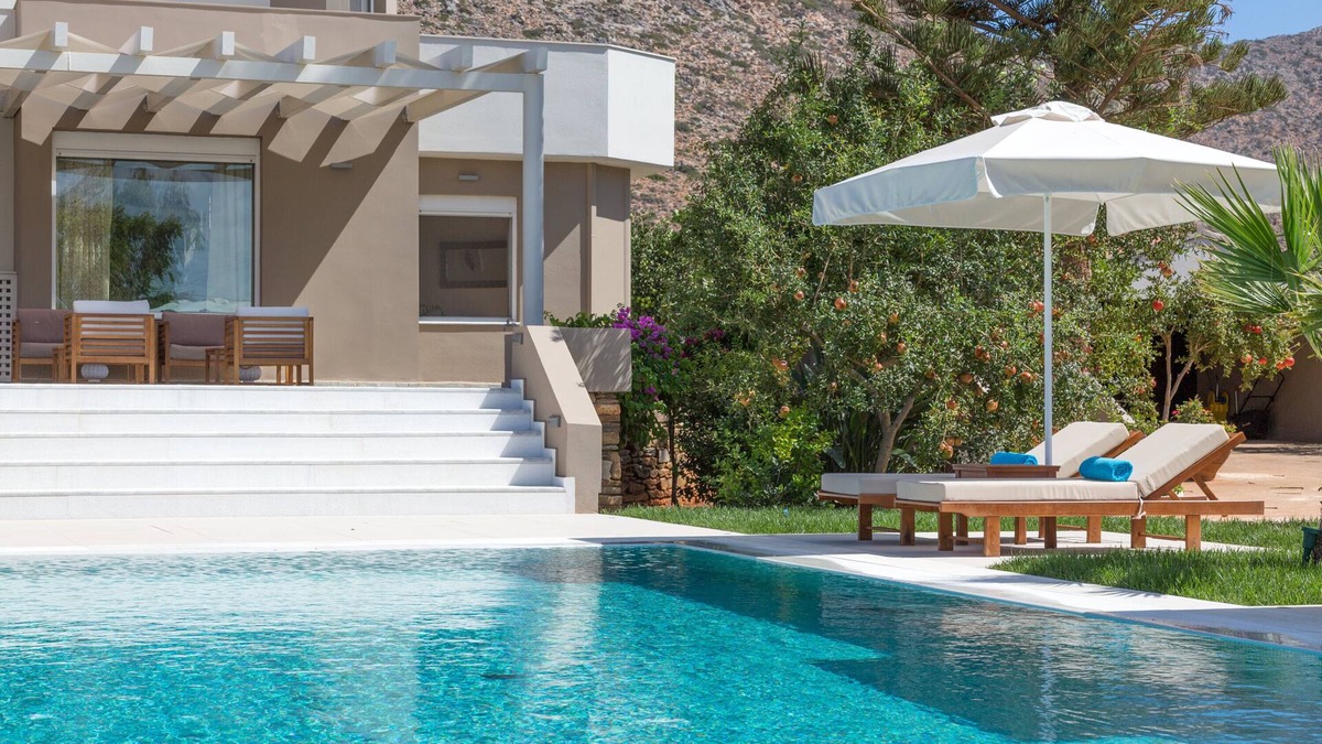 Stavros Villa | Modern Luxury Villa*65sqm Private pool*Short Walk to a Wonderful Sandy Beach.