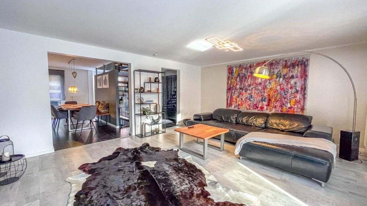 Moessingen House | Modern Luxury Villa Antonia