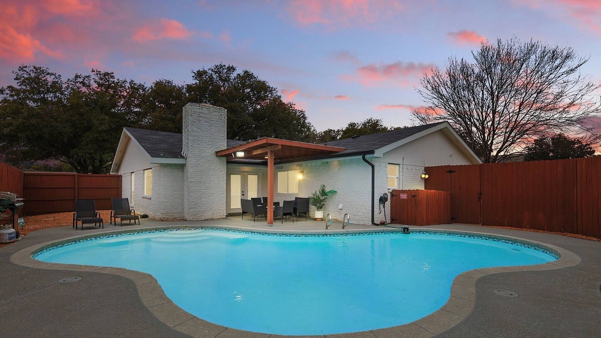 Plano House | Modern Luxury x Backyard Pool Retreat, 4-BD, 2-BA