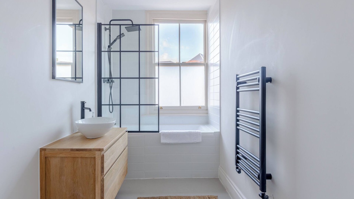 Hackney Wick Apartment | Modern Maisonette | 2 Bed | WiFi | Hackney