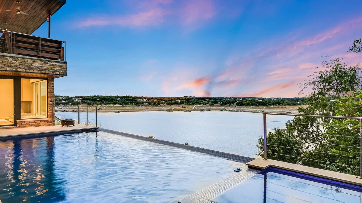 Buffalo Gap House | Modern Midcentury Lakefront with pool, hot tub, & private boat dock/Boat rentals