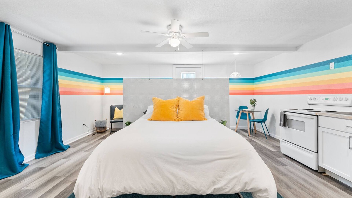 Lubbock House | Modern ✮ MOD-POD ✮ - 1bd/1 bath