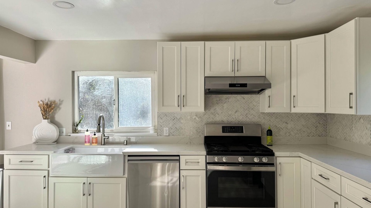 Orinda Condo | Modern Mountain Retreat