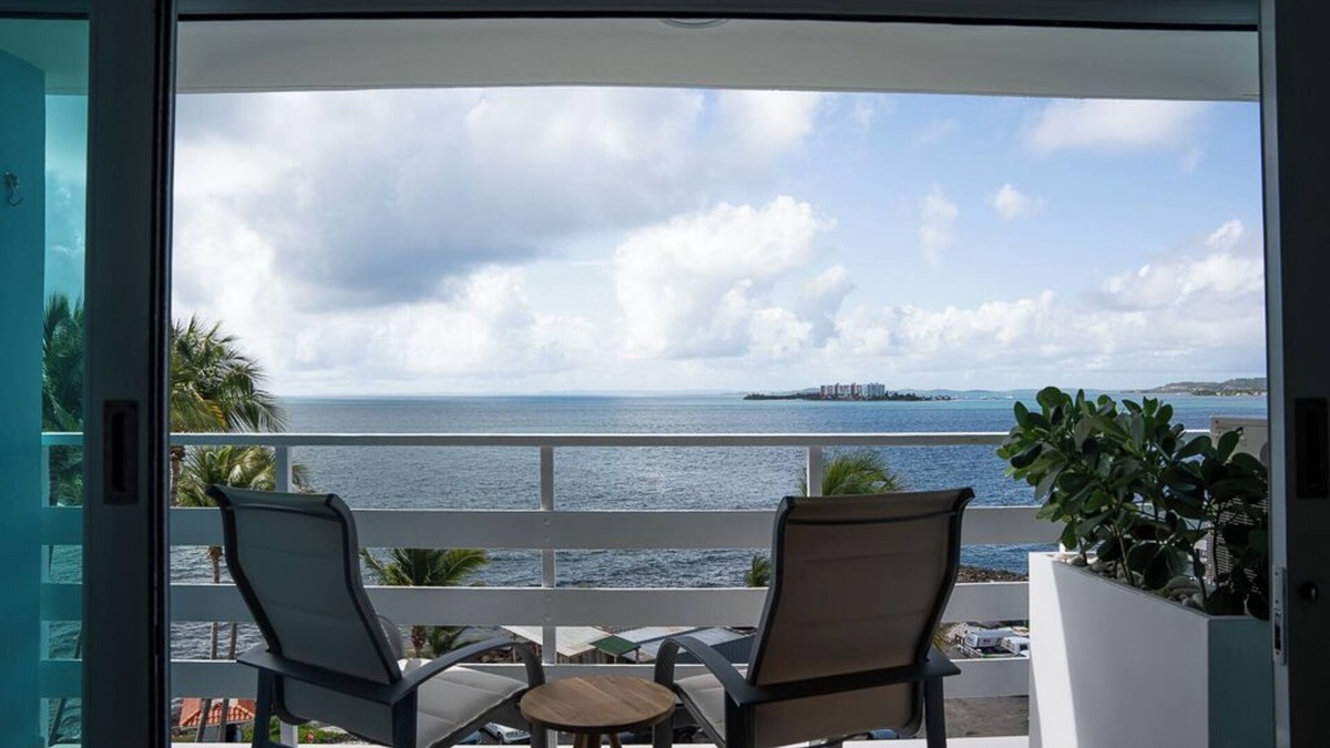 Cabezas Apartment | Modern Oceanfront Oasis All-New Furniture & Appliances