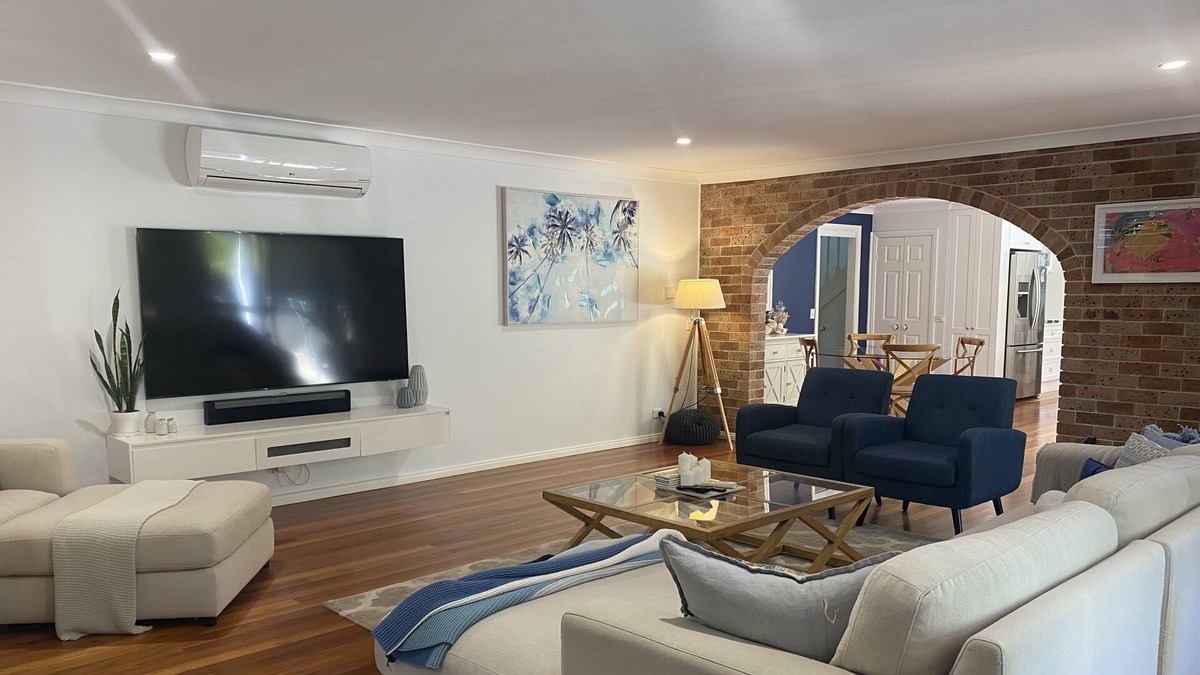 Frenchs Forest House | Modern open plan family house