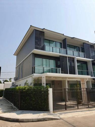 Chiang Mai Resort | Modern&Peace full home 4BR near Airport