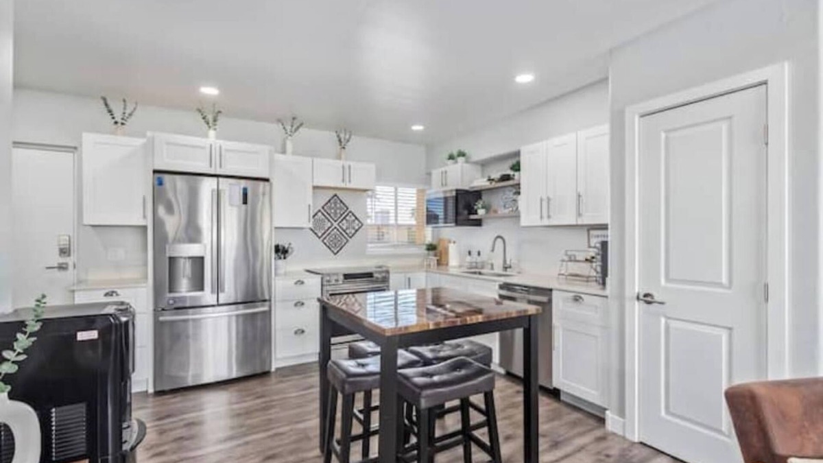 Encanto Condo | Modern PHX Condo Near Light Rail