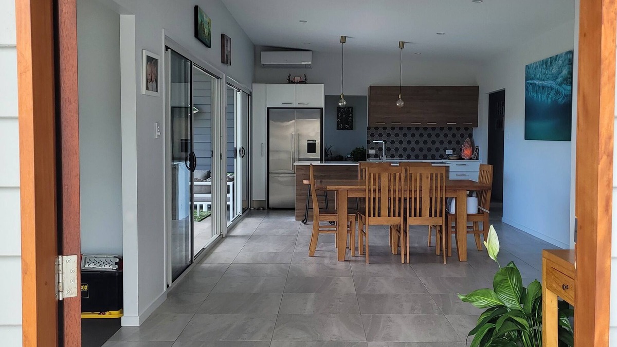 Coolum Beach House | Modern Private 4 bedroom house